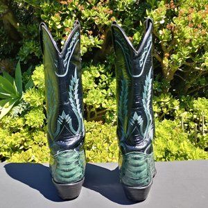 Snakeskin Tony Lama cowboy boots size 7